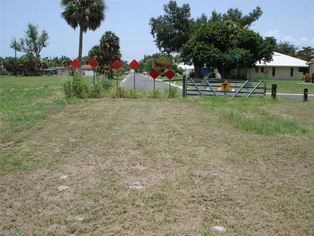 2301 S TAMIAMI TRAIL, Osprey, FL 34229