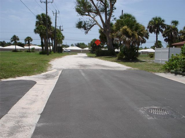 2301 S TAMIAMI TRAIL, Osprey, FL 34229