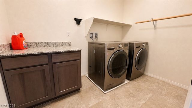 4727 High Anchor Street, Las Vegas, NV 89121