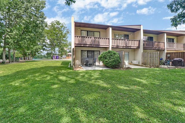 12 Wilshire Heights Dr, Crossville, TN 38558