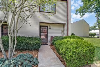 12 Wilshire Heights Dr, Crossville, TN 38558
