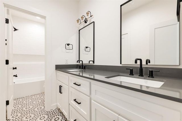 2500 Heathery Park, Oklahoma City, OK 73128