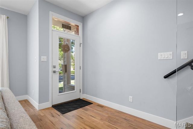 4330 Vista Avenue, St Louis, MO 63110