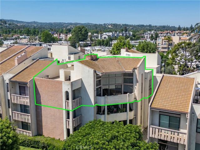 5216 Yarmouth Avenue 305, Encino, CA 91316