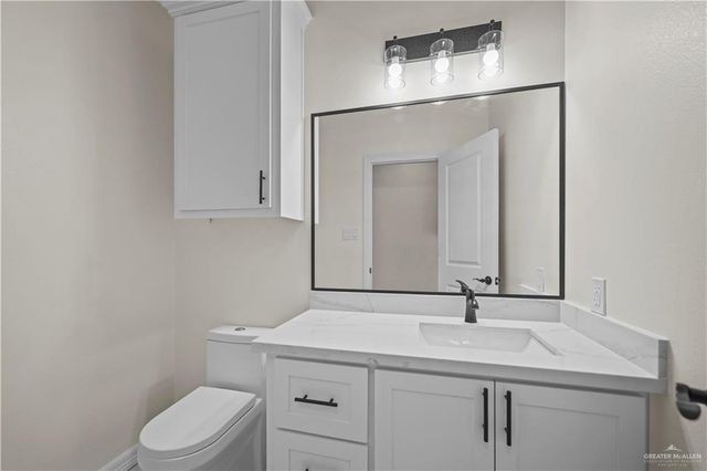 3221 E La Cienega Street, Edinburg, TX 78542