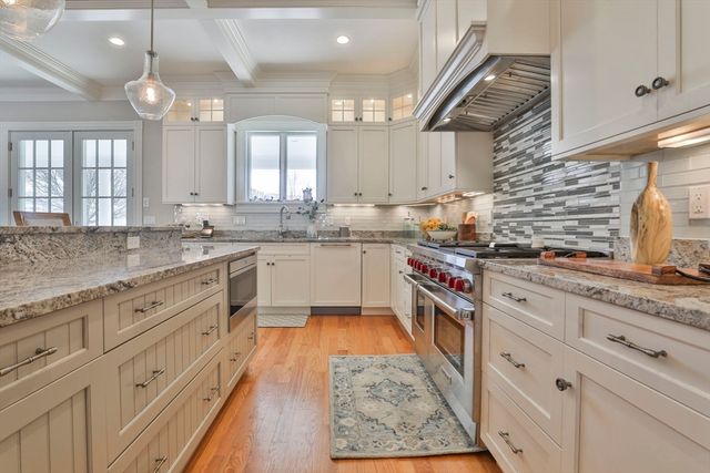 5 Coastline Drive, Mashpee, MA 02649