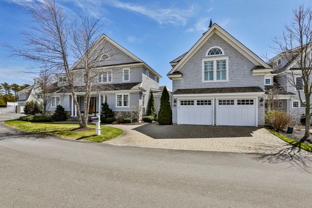 5 Coastline Drive, Mashpee, MA 02649