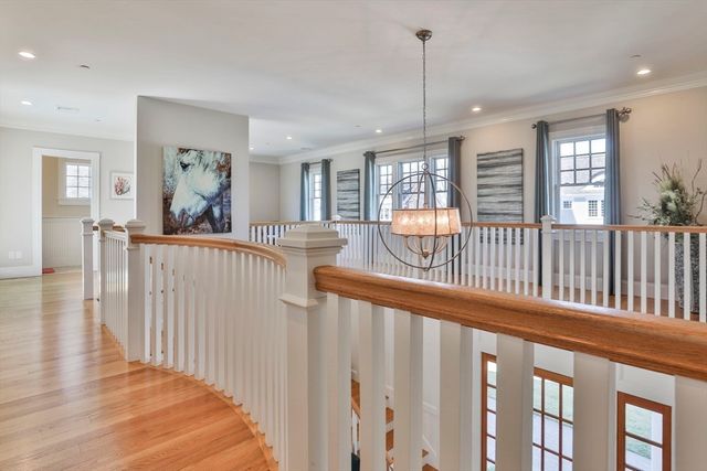 5 Coastline Drive, Mashpee, MA 02649
