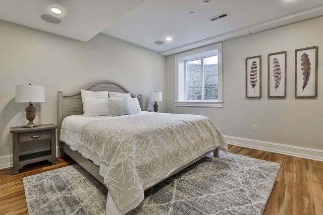 5 Coastline Drive, Mashpee, MA 02649