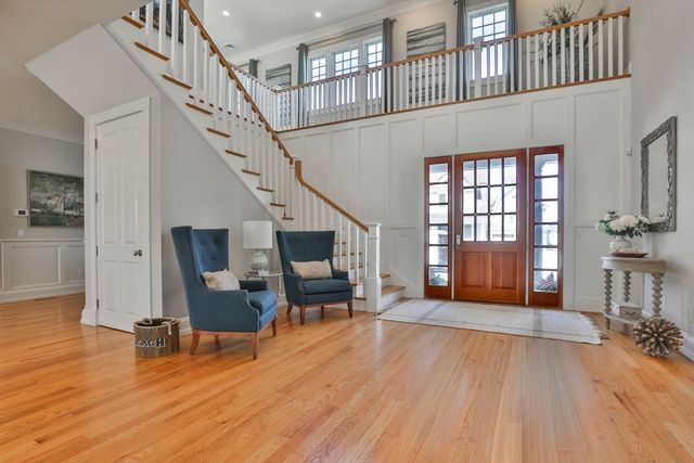 5 Coastline Drive, Mashpee, MA 02649