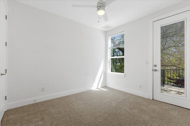 1114 Walton LN LN A, Austin, TX 78721