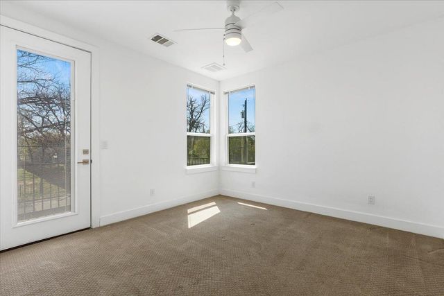 1114 Walton LN LN A, Austin, TX 78721