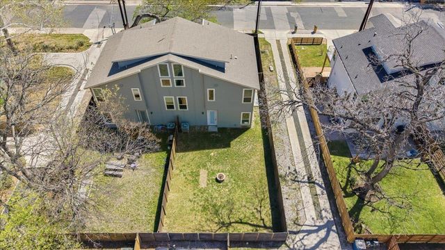 1114 Walton LN LN A, Austin, TX 78721