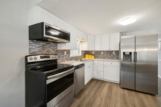 1600 OLD COACHMAN ROAD 303, Clearwater, FL 33765