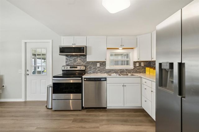 1600 OLD COACHMAN ROAD 303, Clearwater, FL 33765