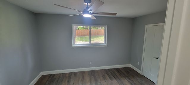 2700 Ozark Drive, Arlington, TX 76014