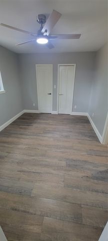 2700 Ozark Drive, Arlington, TX 76014