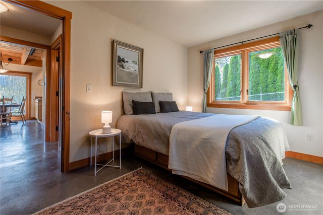 2516 Mill Avenue, Bellingham, WA 98225