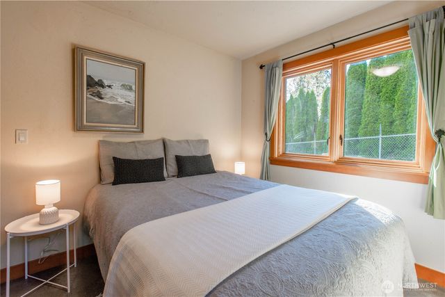 2516 Mill Avenue, Bellingham, WA 98225