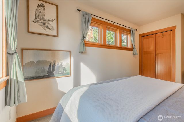 2516 Mill Avenue, Bellingham, WA 98225