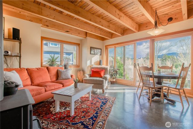 2516 Mill Avenue, Bellingham, WA 98225