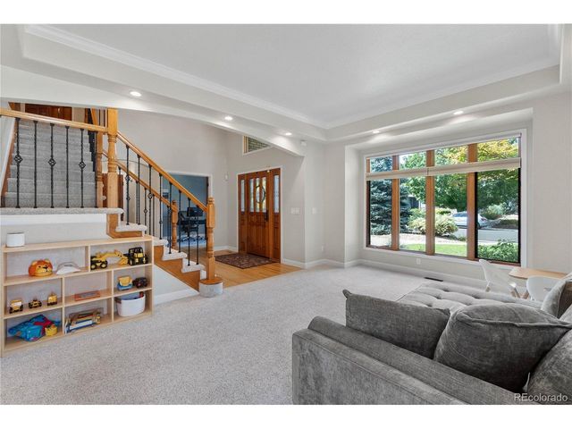 822 Hays Cir, Longmont, CO 80504