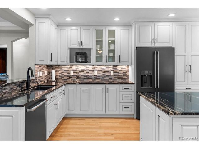 822 Hays Cir, Longmont, CO 80504