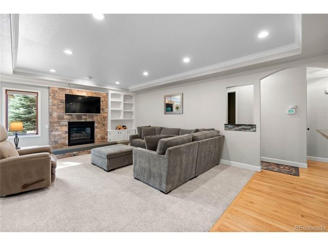 822 Hays Cir, Longmont, CO 80504