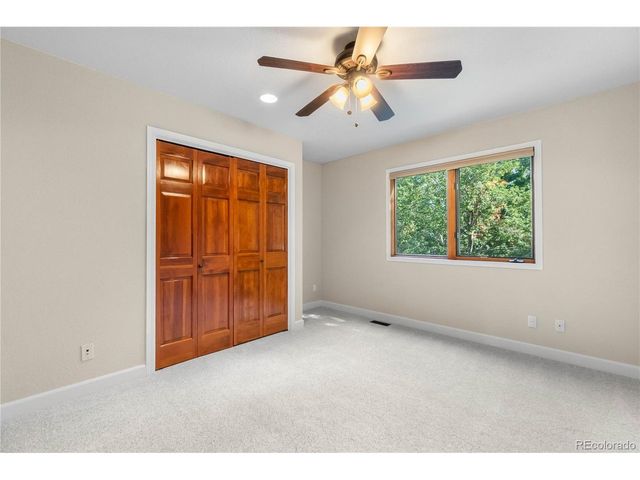 822 Hays Cir, Longmont, CO 80504
