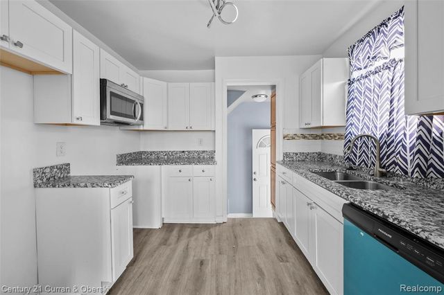 2324 Minnie Street, Lincoln Park, MI 48146