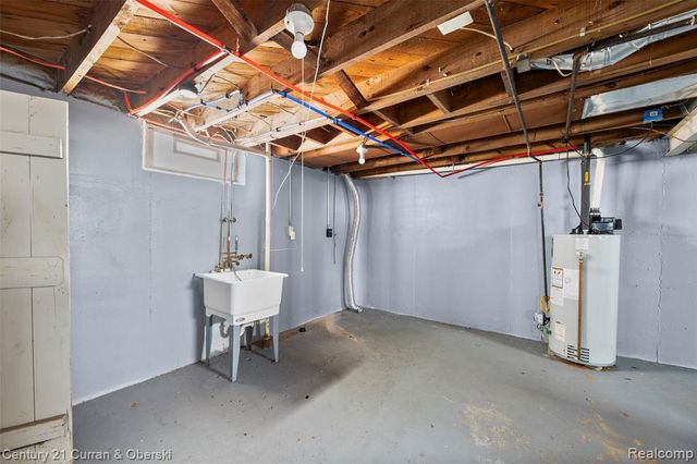 2324 Minnie Street, Lincoln Park, MI 48146