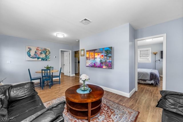 401 Essex St, Hackensack City, NJ 07601