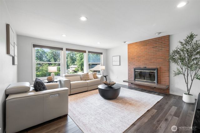 29219 13th Place S, Federal Way, WA 98003