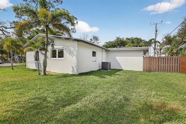 3371 SW 23rd Street, Fort Lauderdale, FL 33312