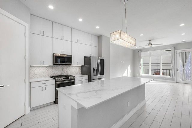 6106 Clarkson Lane D, Houston, TX 77055