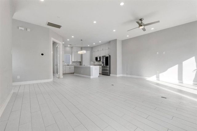 6106 Clarkson Lane D, Houston, TX 77055