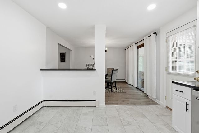 64 Marshall St, Holliston, MA 01746