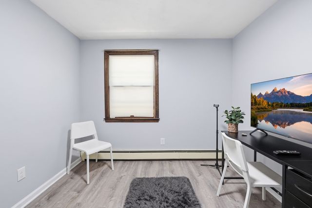 64 Marshall St, Holliston, MA 01746