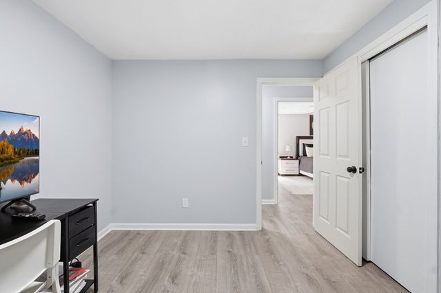 64 Marshall St, Holliston, MA 01746