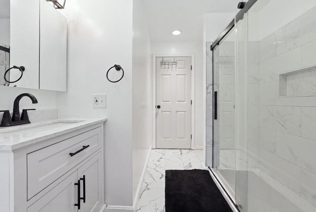 64 Marshall St, Holliston, MA 01746