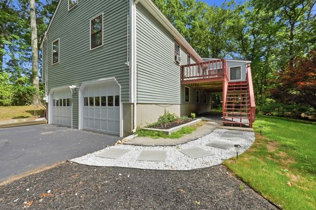 64 Marshall St, Holliston, MA 01746