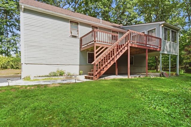 64 Marshall St, Holliston, MA 01746