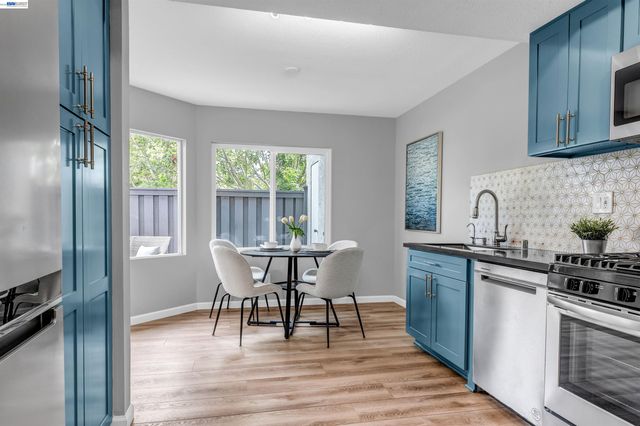 419 Tangelo, Irvine, CA 92618