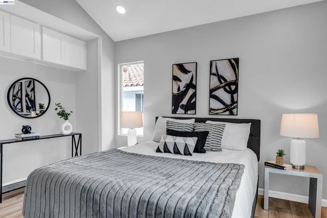 419 Tangelo, Irvine, CA 92618