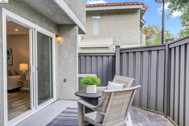 419 Tangelo, Irvine, CA 92618