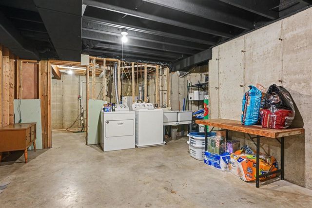 15757 Oakshore Drive, Three Rivers, MI 49093