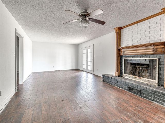 907 Oak Park Drive, Choctaw, OK 73020