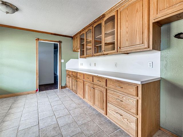907 Oak Park Drive, Choctaw, OK 73020