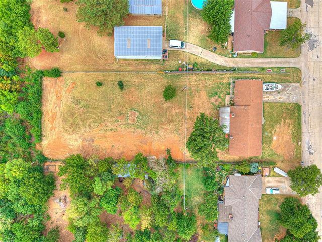 907 Oak Park Drive, Choctaw, OK 73020