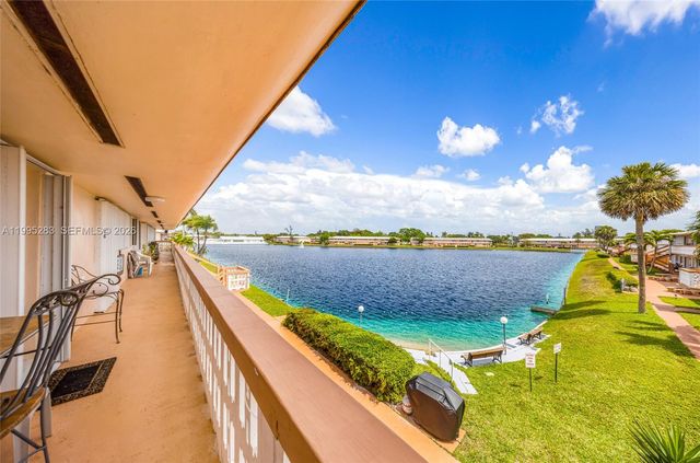 1015 SW 11th Ave 15K, Hallandale Beach, FL 33009